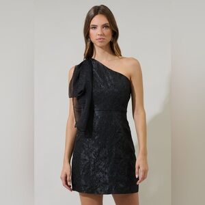 Sugarlips One-Shoulder Black Dress